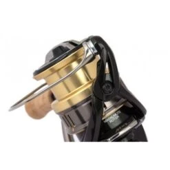 Shimano Cardiff Ci4 Plus C3000M HG 17 Shimano Cardiff Ci4 Plus C3000M HG -Shimano Shimano20Cardiff20Ci420plus20C3000M20HG1 550x550w