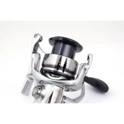Shimano Stradic 4000 MHG FL 11 Shimano Stradic 4000 MHG FL -Shimano Shimano20Stradic204000FL3 550x550 3